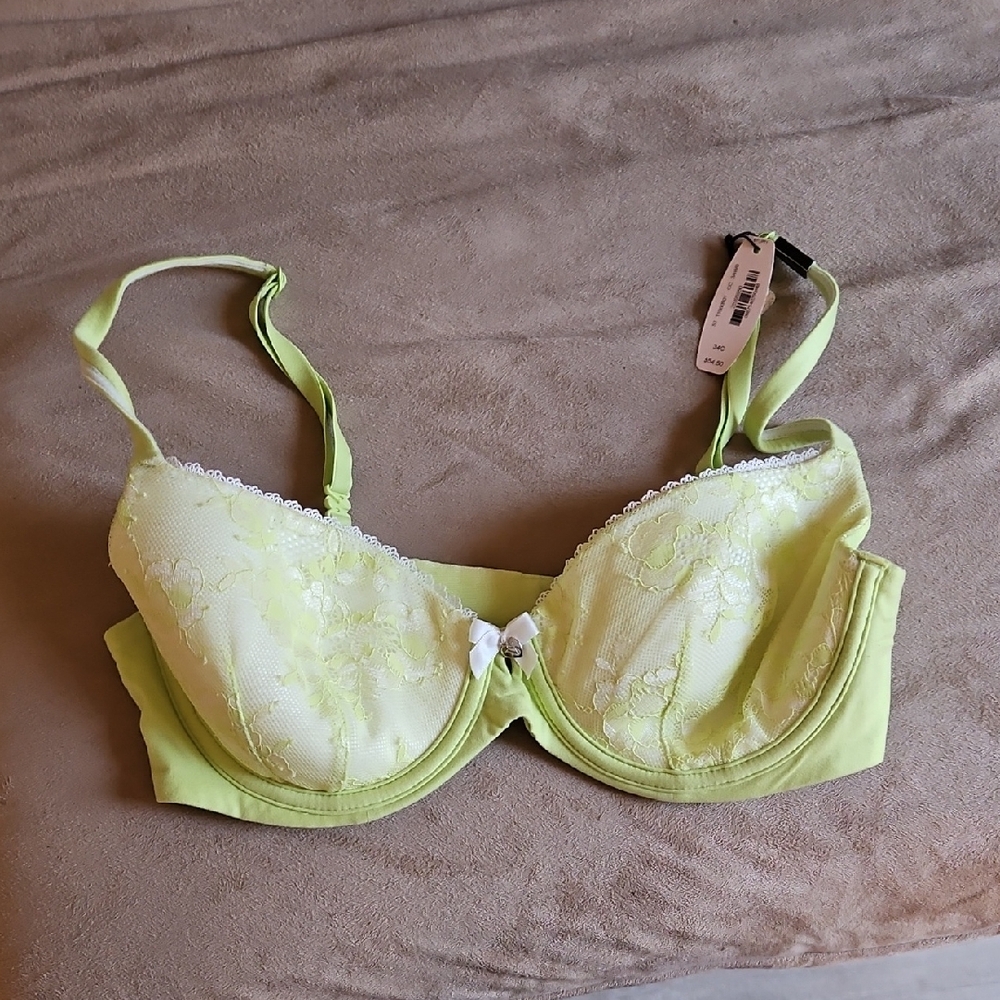NWT Victoria's Secret Yellow Underwire Bra with Adjustable Straps